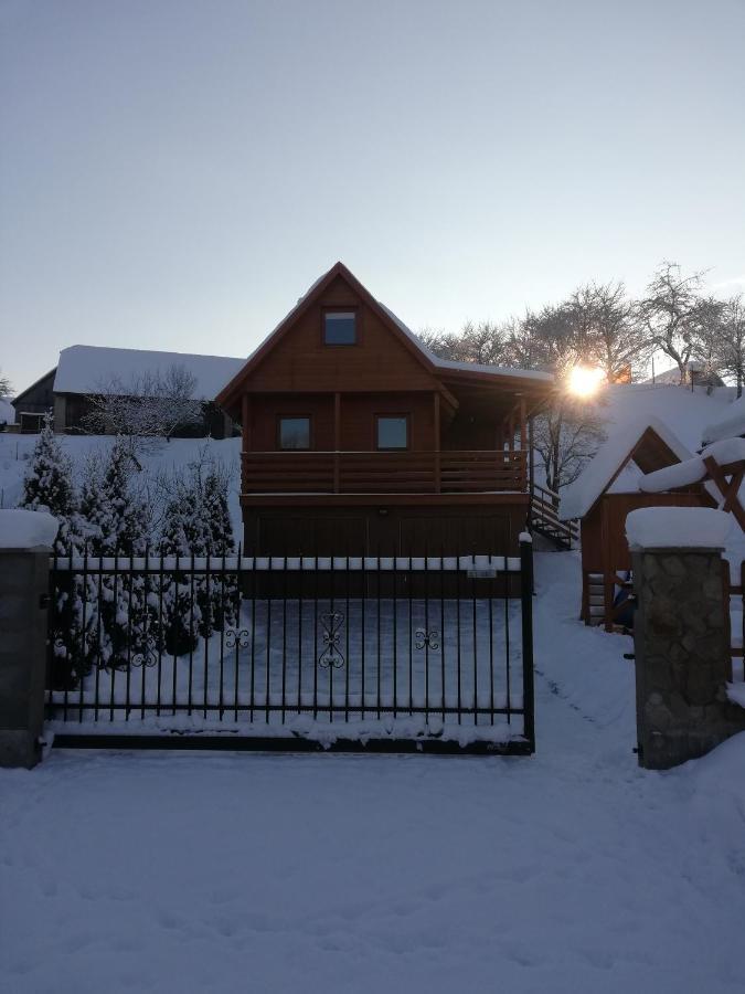 Villa Zrubovy Dom Silvia Trstené Esterno foto